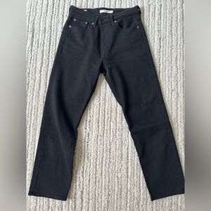 Levi's Premium Wedgie Straight Crop Jean In Black Heart 26